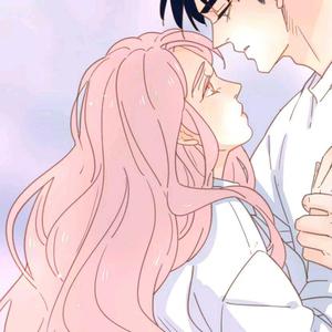 老头扒开粉嫩的小缝亲吻莫娜图片
